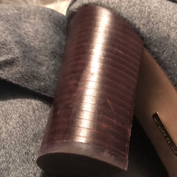 Lovely Louise et Cie booties - Picture 2 of 6